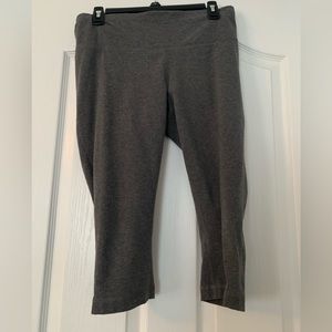 Athletic Works Dark Grey Cropped Athletic Leggings